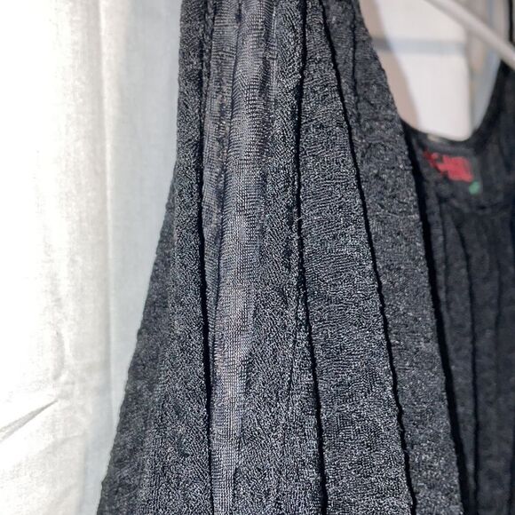 Open shoulder long sleeve black blouse - Picture 5 of 8